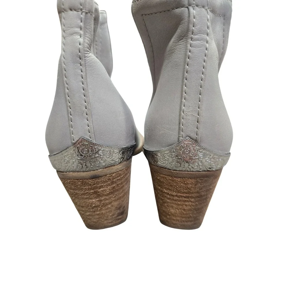 Jeffrey Campbell Taupe Leather Western Ankle Boots Metal Tip Size 8 FLAWS Rodeo